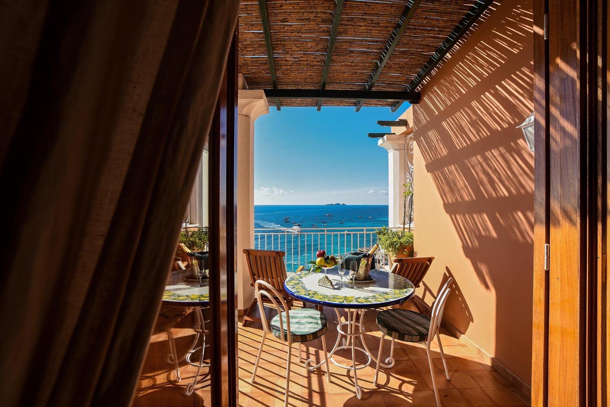 Buca Di Bacco Hotel Positano Kültér fotó
